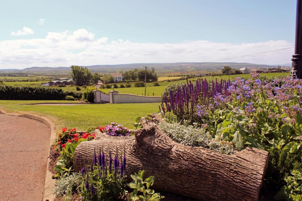 Bed and Breakfast Carnalbanagh House Портстьюарт Экстерьер фото