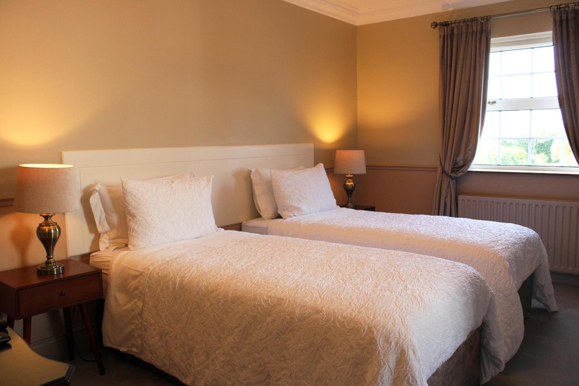 Bed and Breakfast Carnalbanagh House Портстьюарт Номер фото
